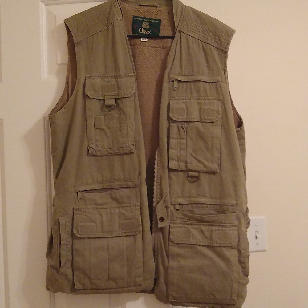 M Men's Orvis Utility Vest w/ LOTS OF POCKETS